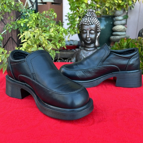 🏴󠁧󠁢󠁥󠁮󠁧󠁿 Vintage Dr. Martens MIE MONO BLACK Chunky Block Heel Loafers UK 5 - Picture 5 of 17